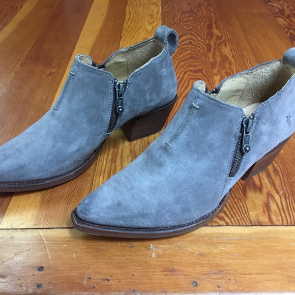 Frye Sacha Moto Shootie Ankle Boot (6) - Picture 2 of 7